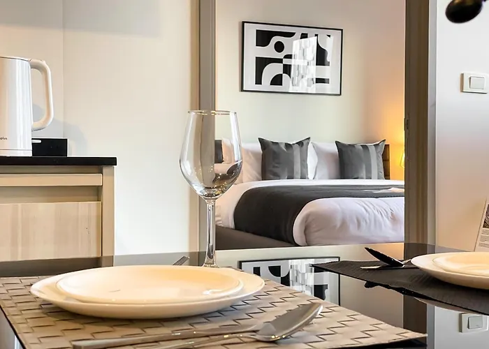 Near Bts L Large 52 Sqm L Pool And Steam *