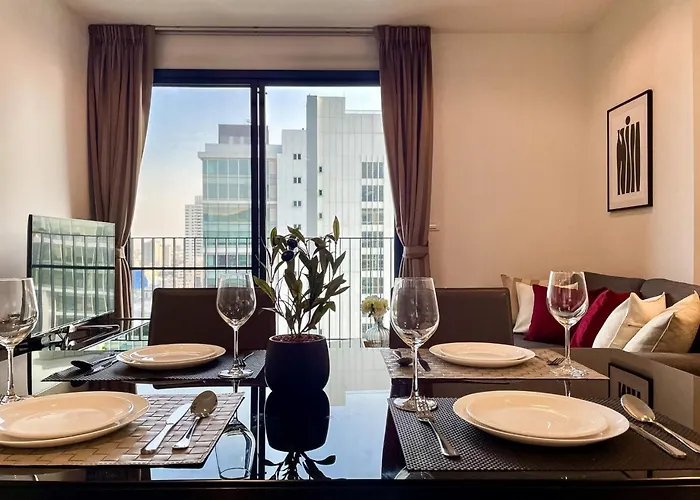 Near Bts L Large 52 Sqm L Pool And Steam